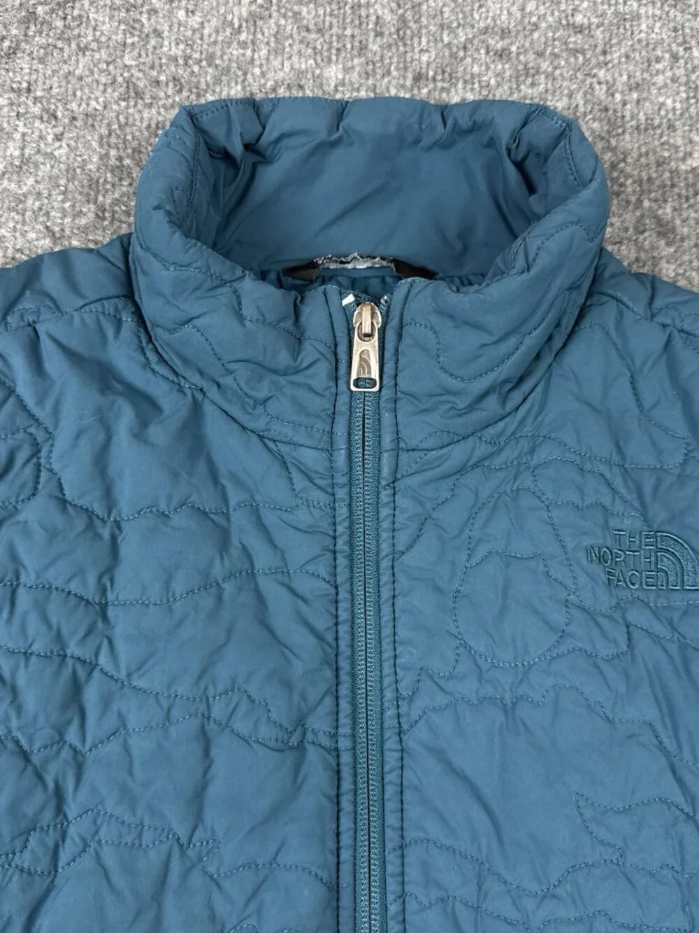 The North Face Nuptse 550 Puffer Vest Women's L Teal Blue Goose Down